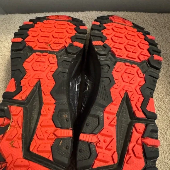 New Balance Men's Black and Gray Athletic Shoes, size 10.5 - Picture 6 of 7